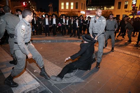 Ultra Orthodox Protesting Military Draft Clash With Police In Jerusalem