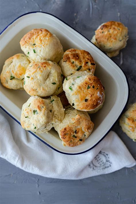 Cheese And Chive Savoury Scones The Home Cooks Kitchen