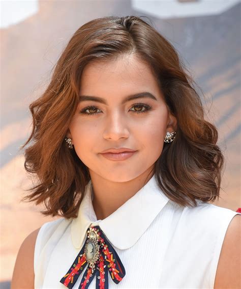 Isabela Moner At Sicario Day Of The Soldado Photocall In Los Angeles