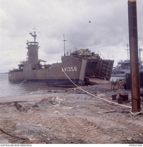 The Australian Landing Ship Medium Lsm Clive Steele Av1356 Unloading