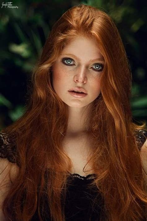 Pin By Tc Kasse On Red Hots Girls With Red Hair Beautiful Red Hair