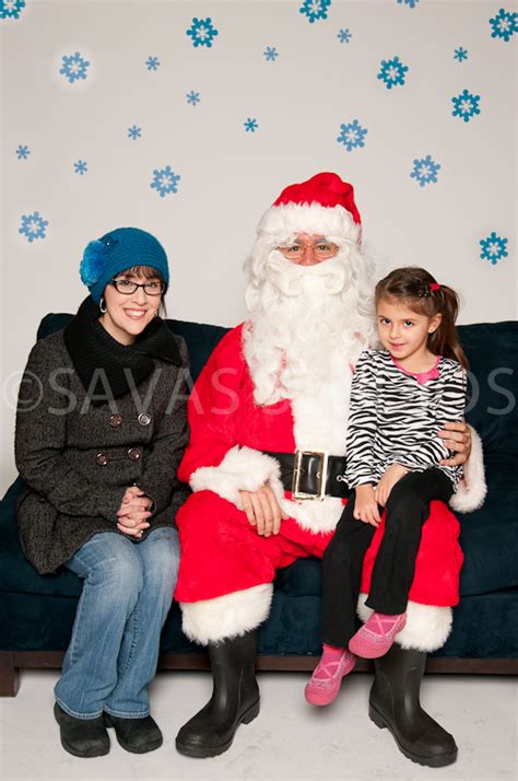 Santa Photos At North End Holiday Stroll By Savas Studios