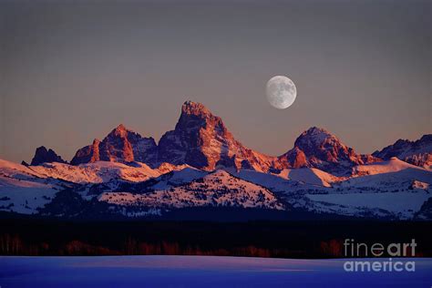 Sunset Light Alpen Glow On Tetons Teton Mountains Wtih Moon Risi