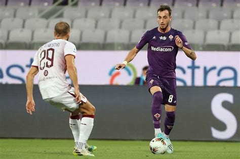 Join the discussion or compare with others! Castrovilli ammonito, salta Roma-Fiorentina per squalifica