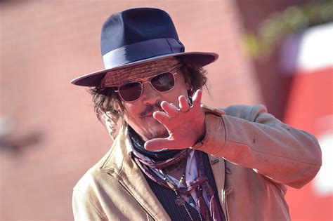 Photo Johnny Depp Arrive à La Première De Puffins Lors De La 16ème édition Du Festival Du Film