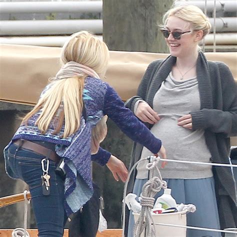 Dakota Fanning Rocks Baby Bump On Franny Set E Online Uk