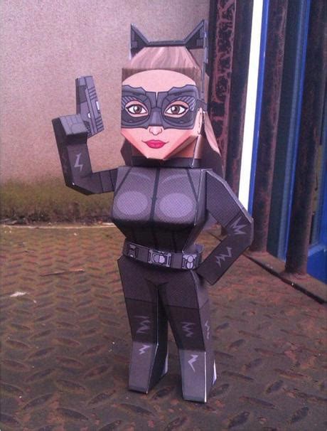 Papercraft Catwoman By Xavier Gale Sides Paperblog