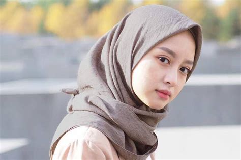 4 Tips Pilih Hijab Yang Sesuai Dengan Bentuk Wajah Uss Feed 