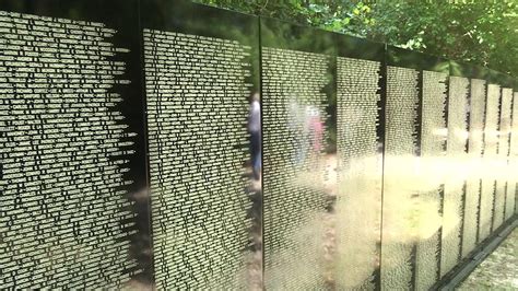 Veterans Volunteers Bring Vietnam Memorial Wall Across The Country