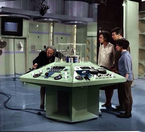 Fabulous Colourised Picture Of The Original Tardis Crew Thanks To The
