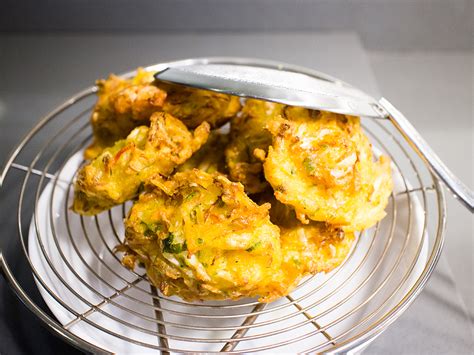 Cucur jawa merupakan sebuah kuih lama kegemaran ramai yang berasal dari utara. Resepi Cucur Manis Gula - About Quotes p