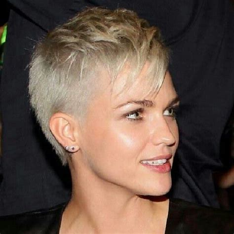 Pixie With Shaved Sides Long Bangs Haircuts Pinterest