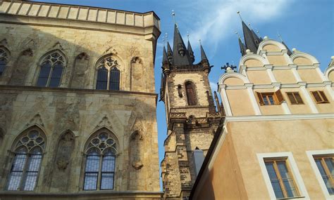 prague´s old town and jewish quarter private walking tour right riverbank private prague guide