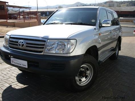 Land cruiser 100 automobile pdf manual automobile toyota 1991 land cruiser 70 series owner's manual (214 pages odometer and two trip meters 2. Used Toyota Landcruiser 100 Series 4.2 Diesel manual local | 2007 Landcruiser 100 Series 4.2 ...