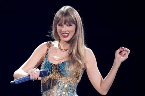 How Taylor Swift Makes And Spends Her Us740 Million Net Worth The