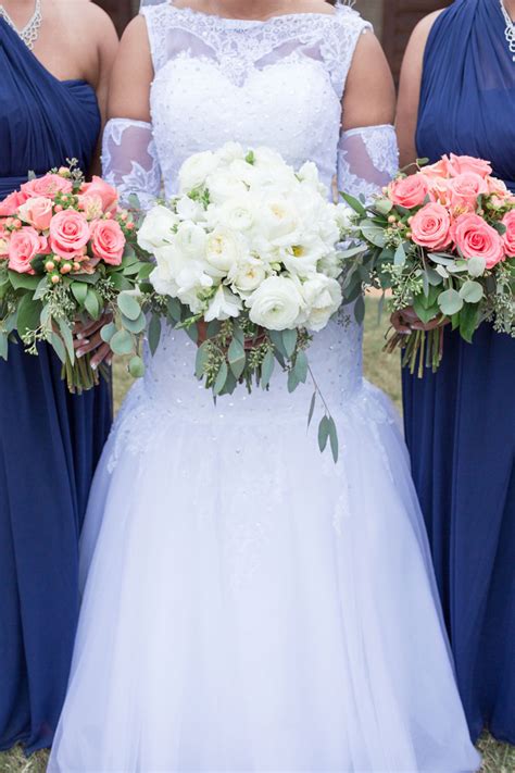 The two colors together are like a breath of fresh air. Monica & Winton's Elegant Navy & Coral Wedding ...