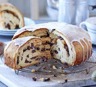 Lardy cake (With images) | Food, Bbc good food recipes ...