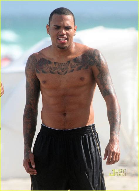 Photo Chris Brown Shirtless Miami 14 Photo 2478436 Just Jared Entertainment News