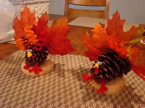 thanksgiving turkey crafts to make with leaves atta girl says