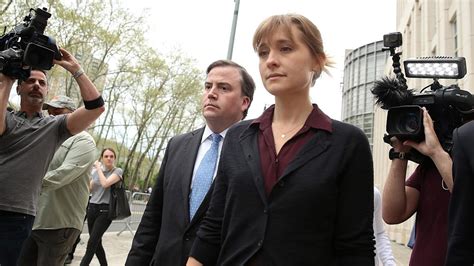 Allison Mack Sentenced To 3 Years For Role In Nxivm An Expert Breaks Down Sex Cults Demise