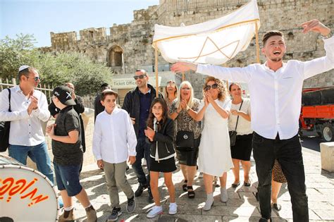 Bar Mitzvah Food Ideas Kinor David Bar Mitzvah At The Kotel Western Wall