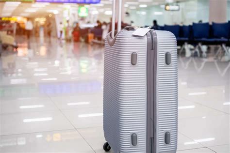 Cómo proteger las maletas para el aeropuerto Bob 2023