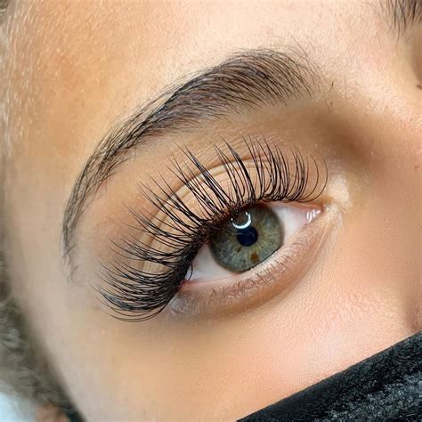 classic eyelash extensions 2022 all you need to know pmuhub 2022