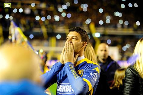 In the current club boca juniors played 6 seasons, during this time he played 76 matches and scored 10. Despedida de Sebastián Battaglia. | Futbolero, Boca ...