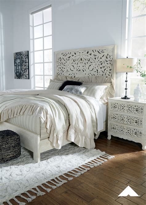 Bantori White Master Bedroom Furniture By Ashley Furniture