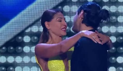 Últimas noticias de ricardo arjona. Beso entre Amparo Grisales e imitador de Ricardo Arjona ...