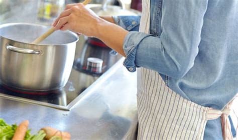 Estas tres ollas te permiten verificar el proceso de cocción para. Trucos para cocinar bien con la olla a presión