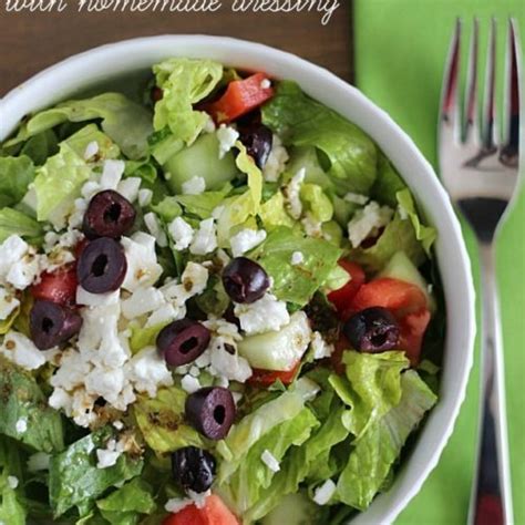 Easy Greek Salad With Homemade Dressing Yummy Healthy Easy