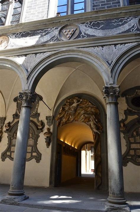 Palazzo Medici Riccardi 15th Cent Detail Of Interior Courtyard 5