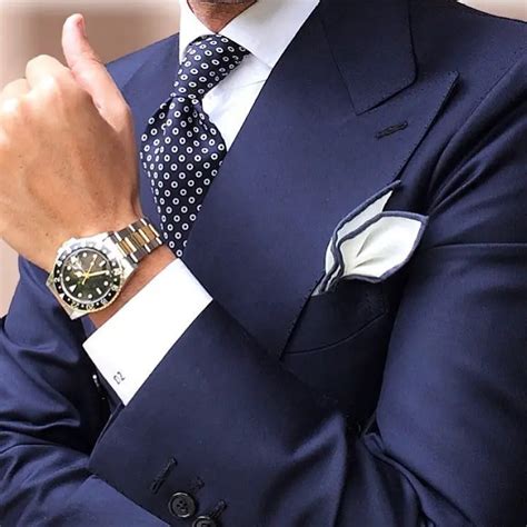 10 Suit Accessories For Men Must Have In Wardrobe