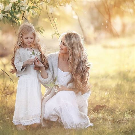 Mom Daughter Photography Mommy Daughter Pictures Mom Daughter Outfits Mother Daughter Fashion