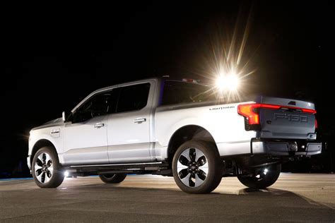 The 2022 Ford F 150 Lightnings Range Is A Lot Better Than You Think
