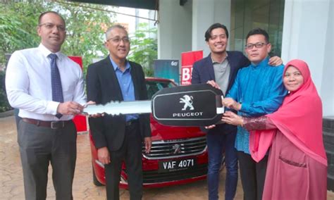 Maybe you would like to learn more about one of these? Fattah Amin Hadiahkan Kereta Untuk Ibu Bapa