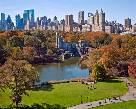 Can you take pictures in Central Park? 2