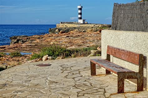 In colonia sant jordi one can enjoy the beauty of cabrera national park and port of. Faro de Colónia de Sant Jordi 4 Foto & Bild | spain, world ...