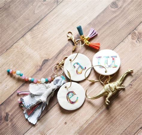 Diy Monogrammed Keychains Easy To Customize For Everyone