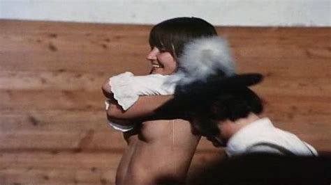 Naked Karin Götz In Zwei Kumpel In Tirol