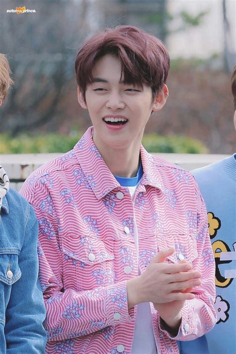 This boy istg t t videos from: TXT's Beomgyu And Yeonjun Playfully Imitated Their Leader ...