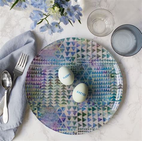 Who says halloween has to be be the only holiday where you get to wear masks? Make Your Easter Guests Feel Special With a Plate Unlike ...