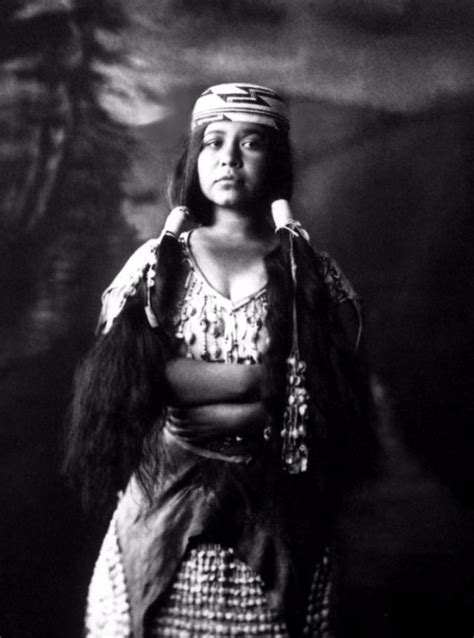 Beautiful Photos Of Native American Teen Girls From Between The Late 19th To Early 20th