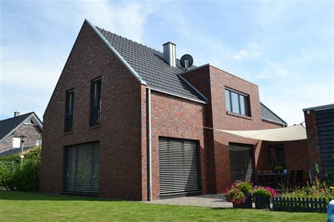 22 häuser zum kauf in ahaus auf immobilo.de ✓ egal ob reihenhaus, einfamilienhaus oder stadtvilla ✓ mit immobilo.de das traumhaus finden und kaufen! Haus Ahaus - Scharlau Architektur - Scharlau
