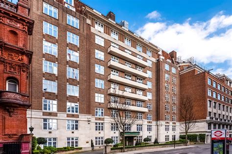 One bedroom student flats in london. 1 bedroom flat for sale in Chesterfield House, South ...