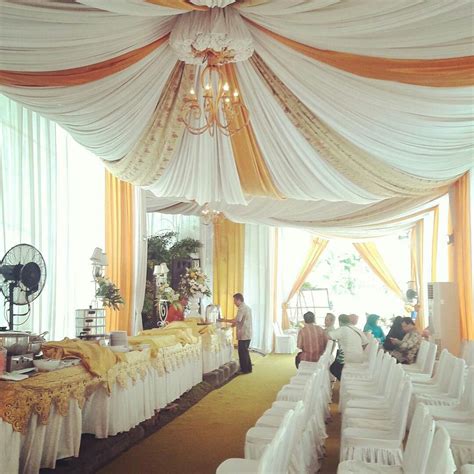 However i love clean lines, gold accents. 35+ Trend Terbaru Pelaminan Putih Gold - Life of Wildman
