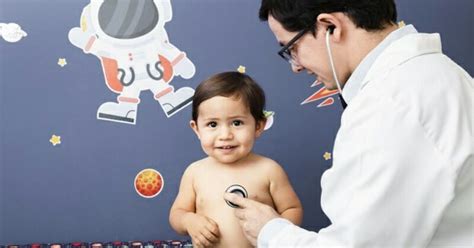 Istilah ini biasanya digunakan masyarakat umum untuk. 5 Tanda Flek Paru-Paru pada Anak | Popmama.com