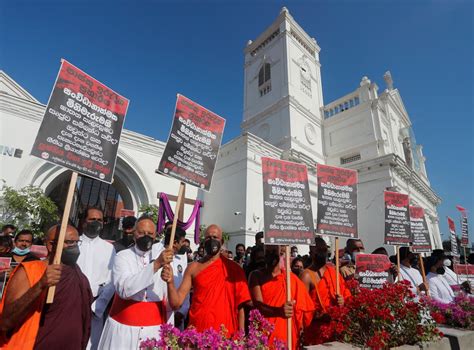 Sri Lanka Catholics Mark Black Sunday For Easter Victims Colombo Catholics Islamic State Pope