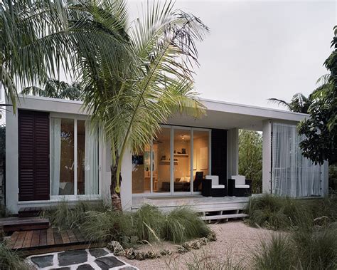 Photo 2 Of 2 In Small Green And Mighty Hurricane Proof Prefab Dwell